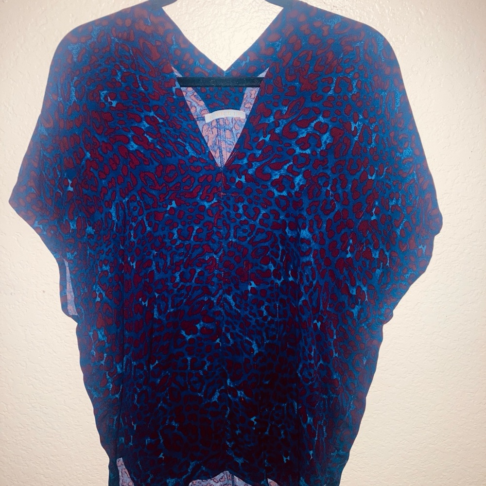 Karlie Navy and Burgundy Patterned Top